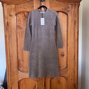 Zara knit dress. Size small.